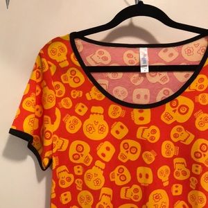 Lularoe Classic Tee NWOT